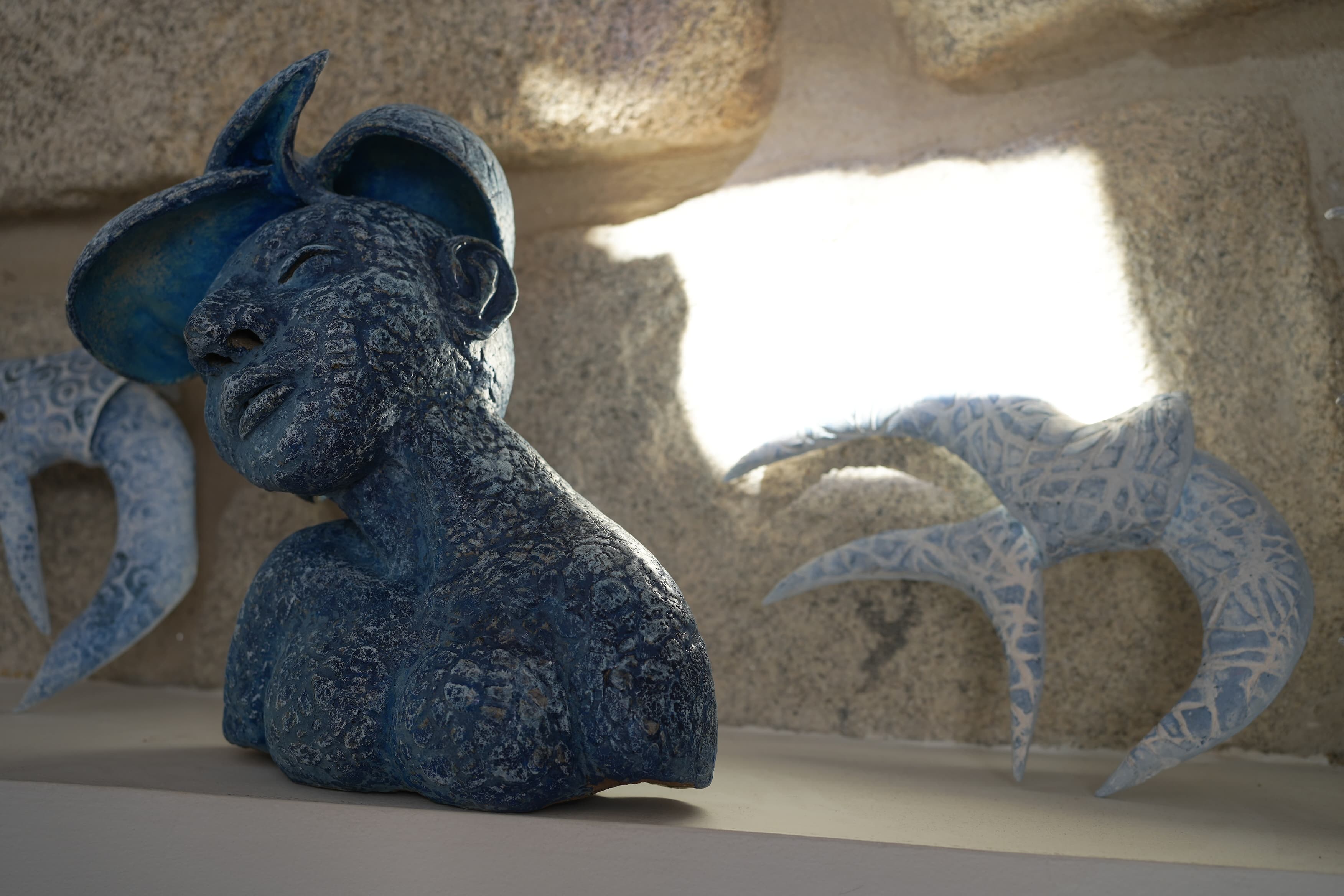 Facing Feel Free I thumbnail 3